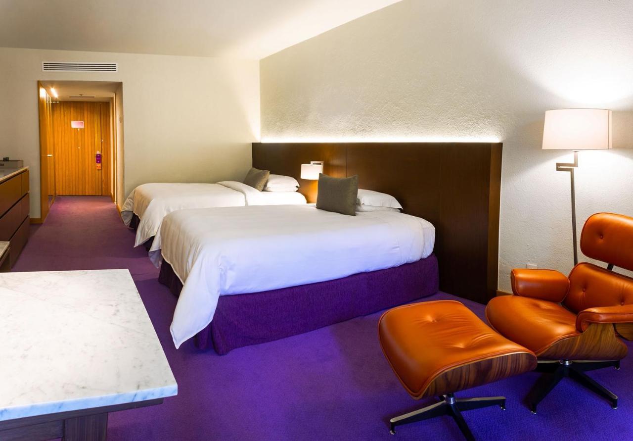 Hotel Camino Real Polanco Mexico Exteriér fotografie A room at the hotel