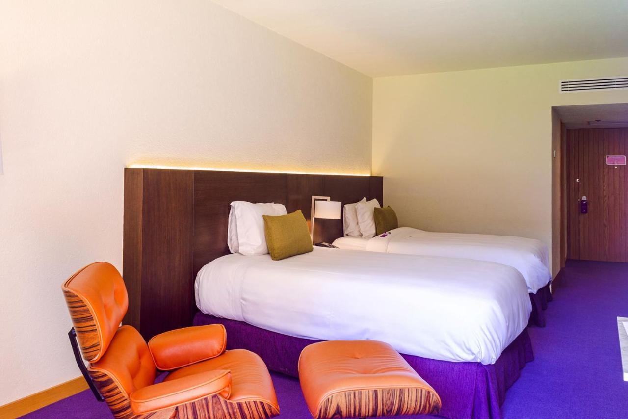 Hotel Camino Real Polanco Mexico Exteriér fotografie A room at the hotel