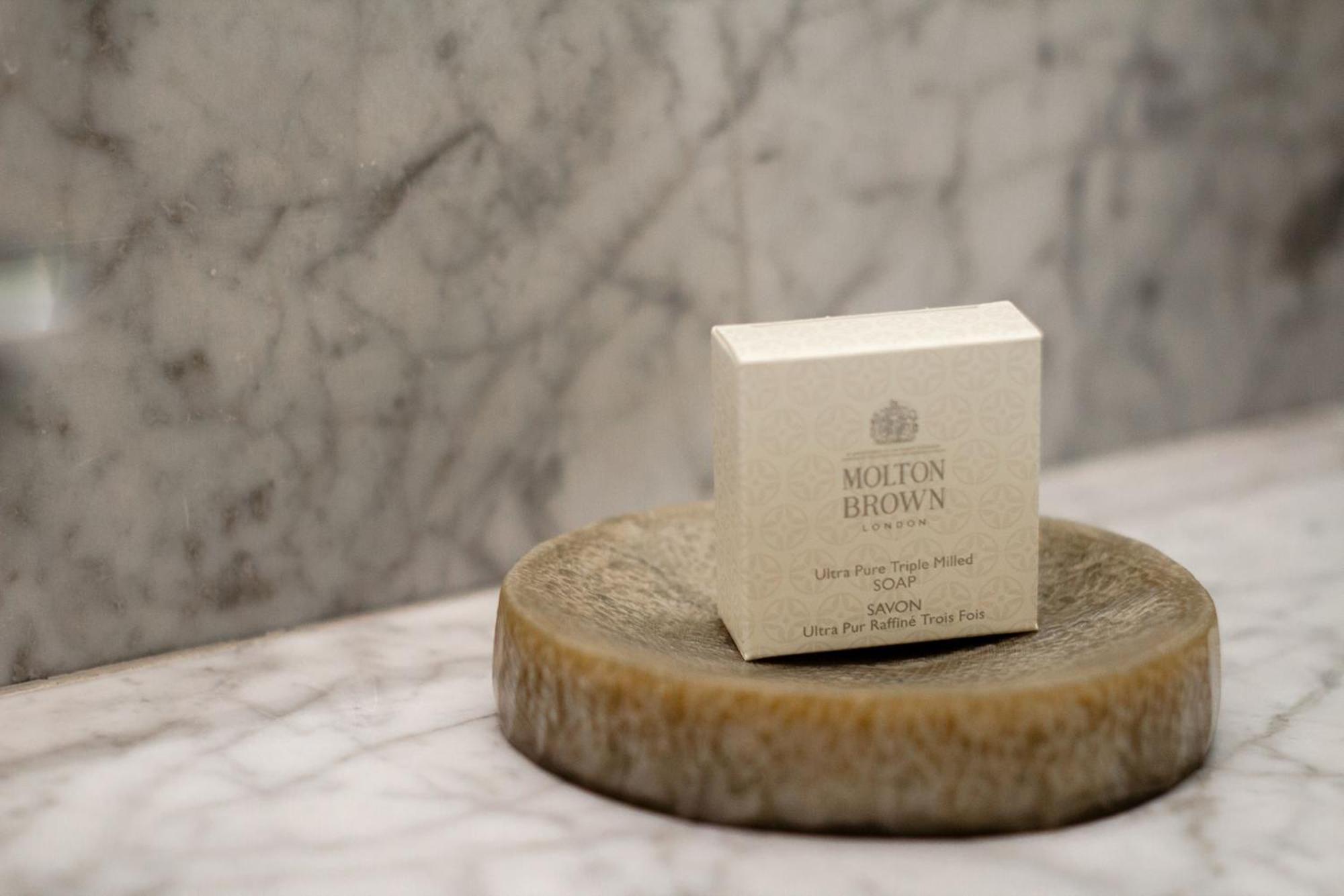 Hotel Camino Real Polanco Mexico Exteriér fotografie Molton Brown soap