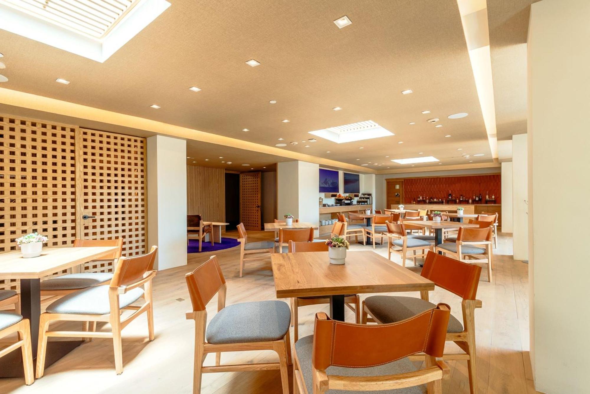 Hotel Camino Real Polanco Mexico Exteriér fotografie The Club at Haneda Airport